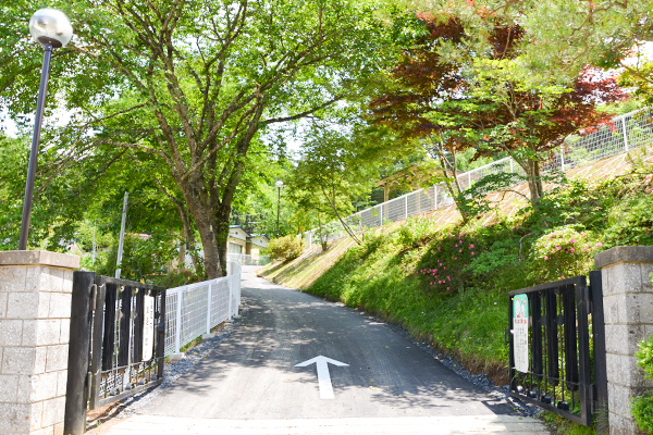 園庭へのスロープ